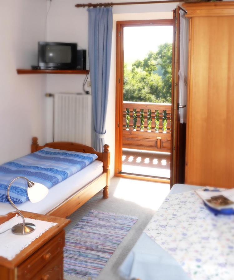Gaestehaus Hofer Bad Birnbach Habitación foto